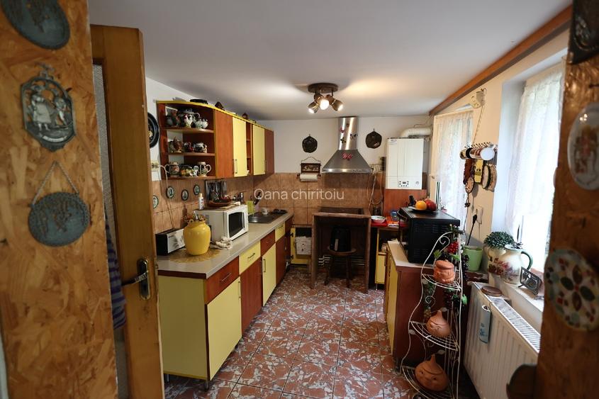 Casa de vanzare in Resita, zona muncitoresc - 11