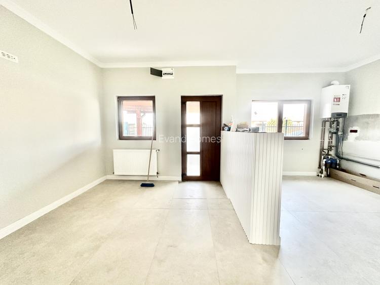 Duplex cu 4 camere cu toate utilitatile si cu asfalt -125 mp utili- Mosnita Noua - 4