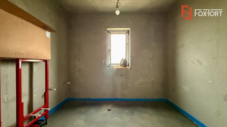 Duplex de vanzare, 4 camere in spate la Castel - Mosnita Noua - 12