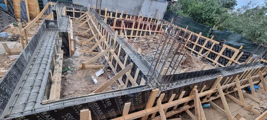 Pantelimon-central vanzare casa spatioasa-parter, etaj si mansarda - 31