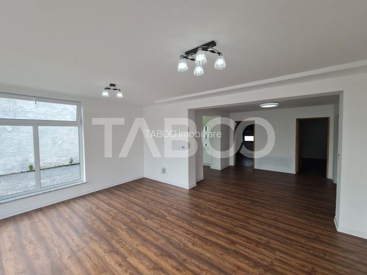 Casa noua de vanzare in Sebes strada asfaltata - 12