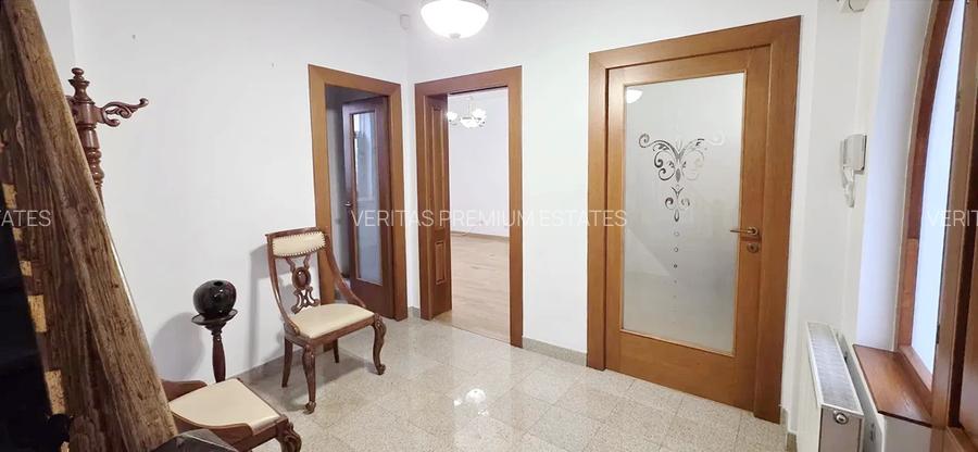 Vila de inchiriat pentru birouri, Unirii rond Alba Iulia, curte - 7