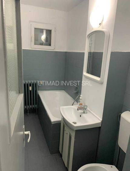 Km..4-5 - Piata -    Apartament 2 camere +boxa - 63000 euro - 5