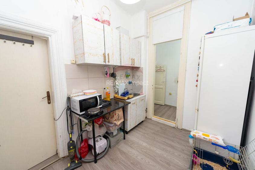 Vila de vanzare in zona P-ta Unirii 140 mp teren - 16