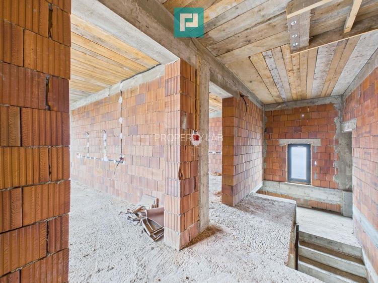 Casă la roșu P+E+M în Șagu - 12