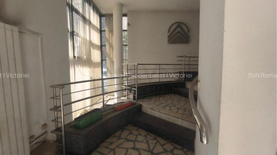 REC3001624 Spatiu comercial  de inchiriat Universitate - 2