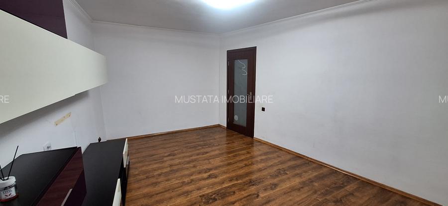 - Apartament 3 camere Vidin, suprafata 75mp, etaj 2 - 2