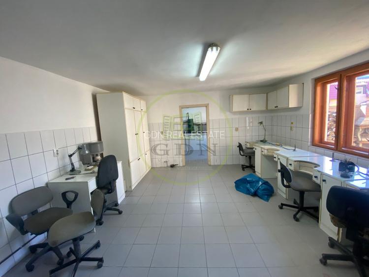 Casă P+E+M, ideală pt clinică,cabinet, birou, lângă Stadion, Rogerius - 19