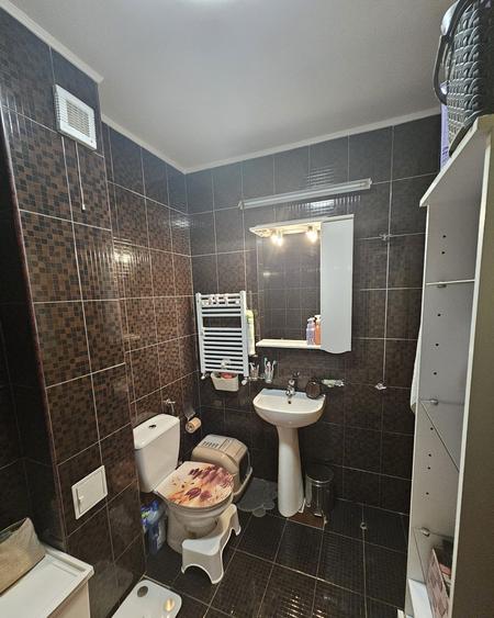 Apartament 3 camere de închiriat – Prelungirea Ghencea | Centrala Proprie