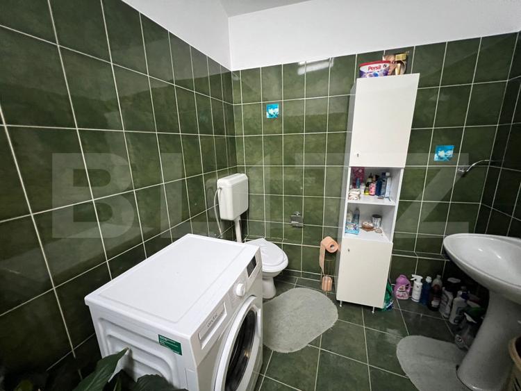 Casă spațioasă P+M, 6 camere, 236 mp, în cartierul Titulescu