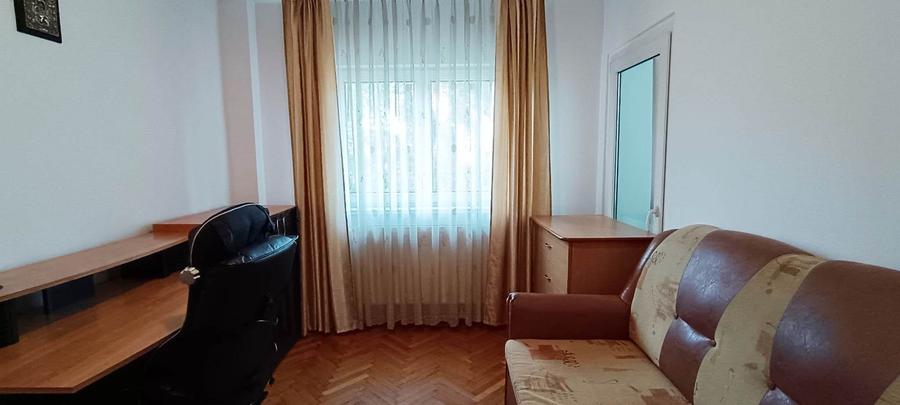 Apartament cu 4 camere in Tractoru-Independentei