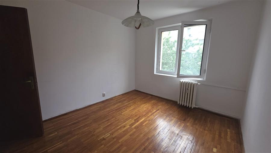 2 camere – Str. Murgeni - Titan - Basarabia - Bloc 1992