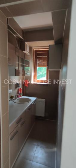 Centru,se vinde apartament decomanadat cu doua camere, pret55000euro - 14