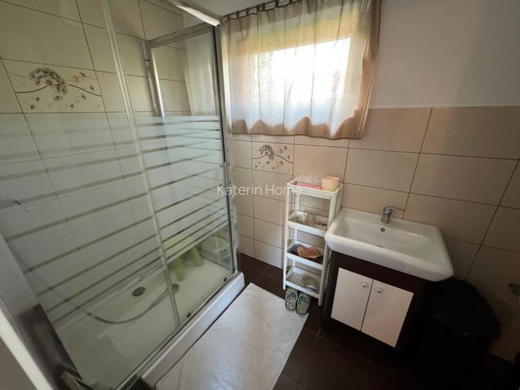 Casă de vânzare în Lipănești - Construcție modernă, teren generos - 12