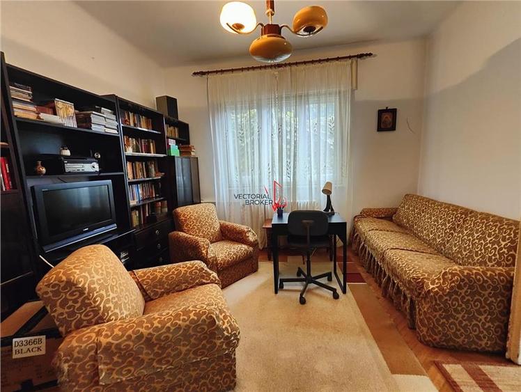 Casa spatioasa cu gradina mare zona Expozitiei Agronomie