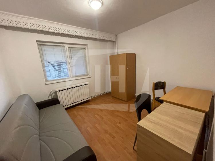 Apartament 3 camere, cartier Intre Lacuri