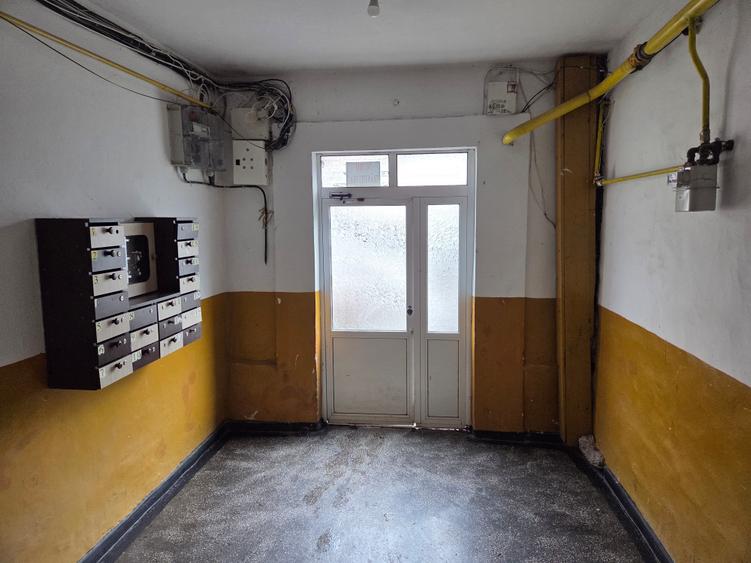 Apartament 2 camere parter imbunatatit mobilat Adjud