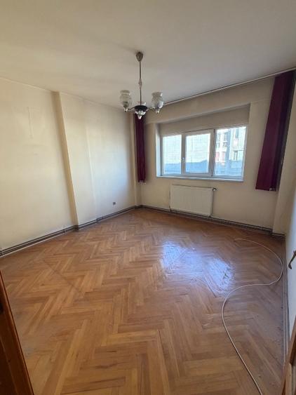APARTAMENT DE VÂNZARE