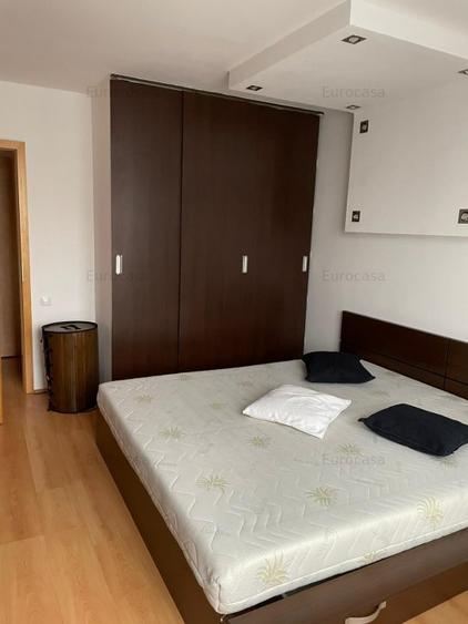 Ap 2 camere zona Gării - Gen. Dragalina cu centrala termica 390 euro