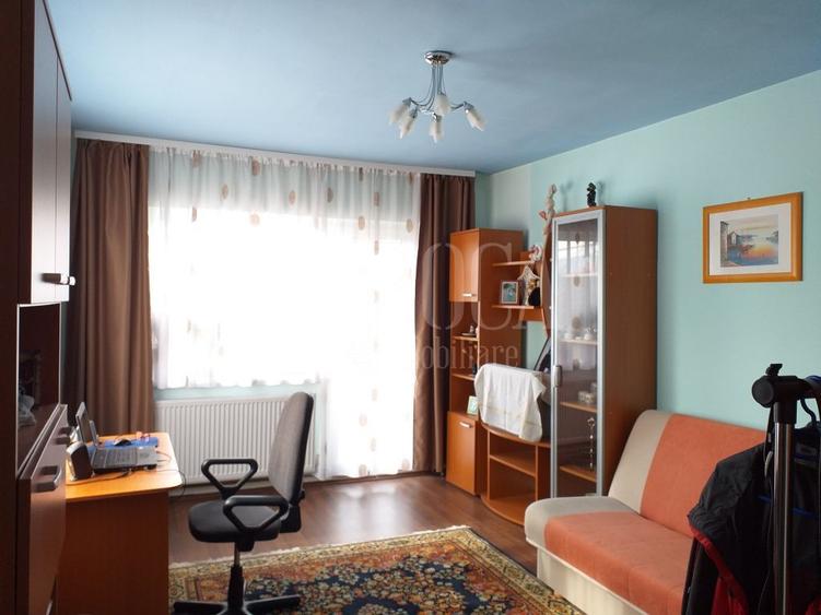 Casa 8 camere de vanzare in Someseni, Cluj Napoca