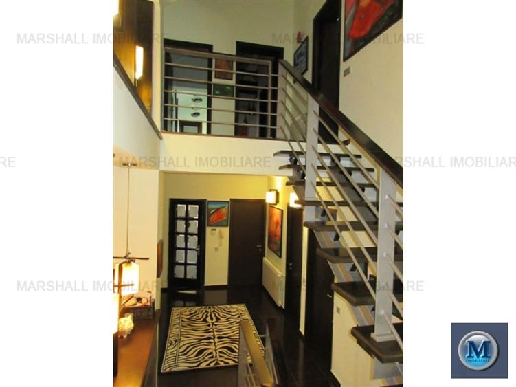 Vila cu 4 camere de vanzare, zona Ultracentral, 332 mp #14427