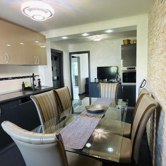 Apartament 4 camere