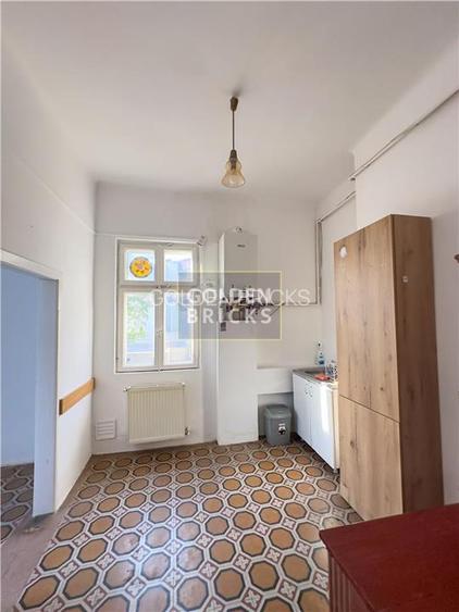 Domenii | Spatiu in Vila reprezentatival Garaj l Parcare - 10