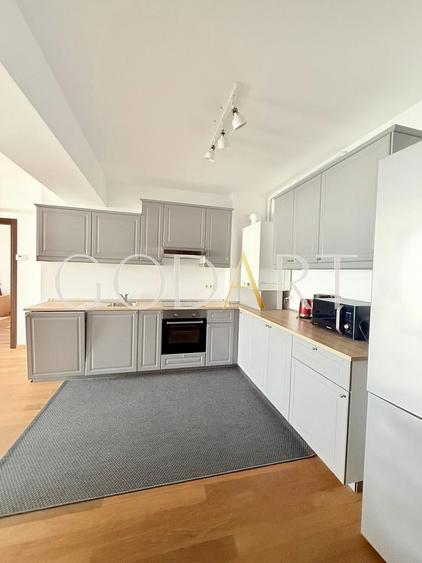 UPGROUND | 2 CAMERE | MOBILAT | UTILAT