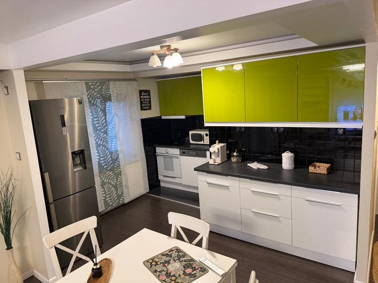 Proprietar ap 3 camere inchiriere