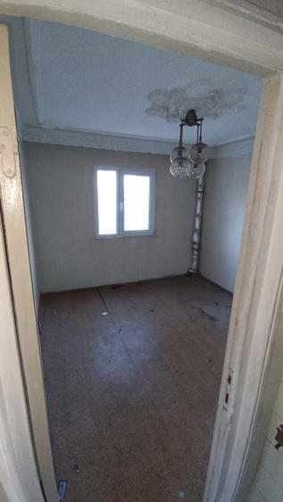 APARTAMENT 2 CAMERE NARCISA BACAU NEGOCIABIL