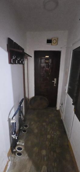 Călărași, zona 5 Călărași, 2 cam cu balcon, 35mp, liber
