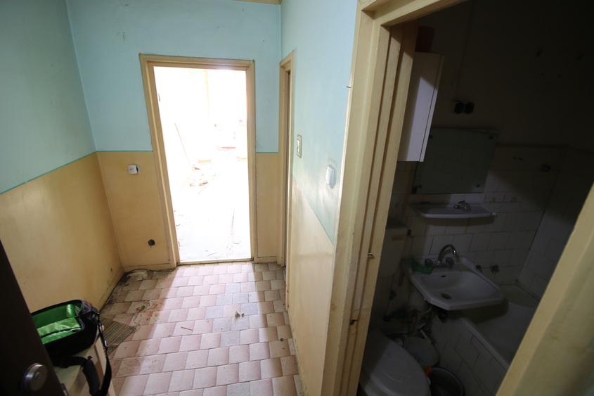 Garsoniera str. Siderurgistilor, 29,5mp, parter cu balcon