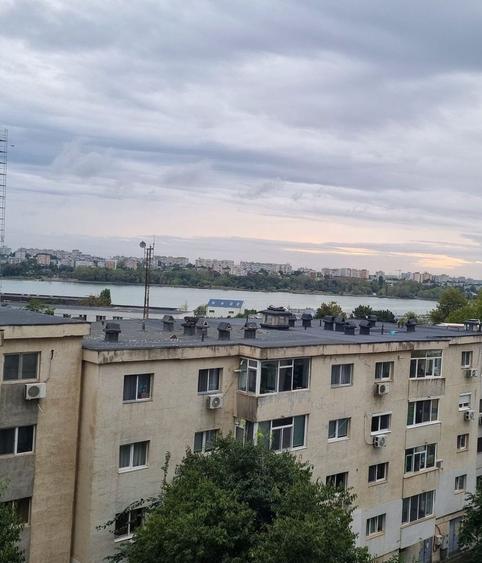 Faleza nord- apartament 3 camere finisat lux cu vedere la mare si lac