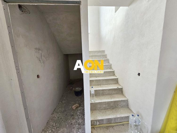 Casa 5 camere, 952 mp teren, Alba - Micesti partea stanga