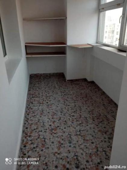 Calea Calarasilor - metrou 1 minut bloc 1995