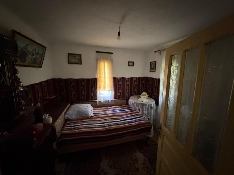 Casa cu teren la tara