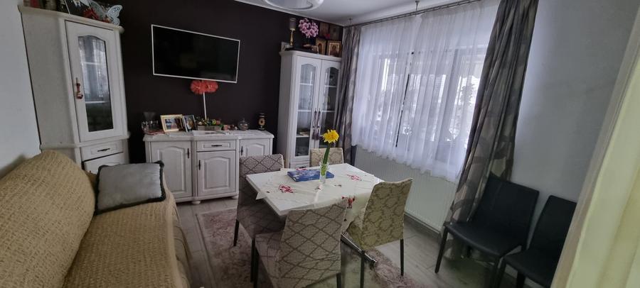 Casa cu etaj la cheie