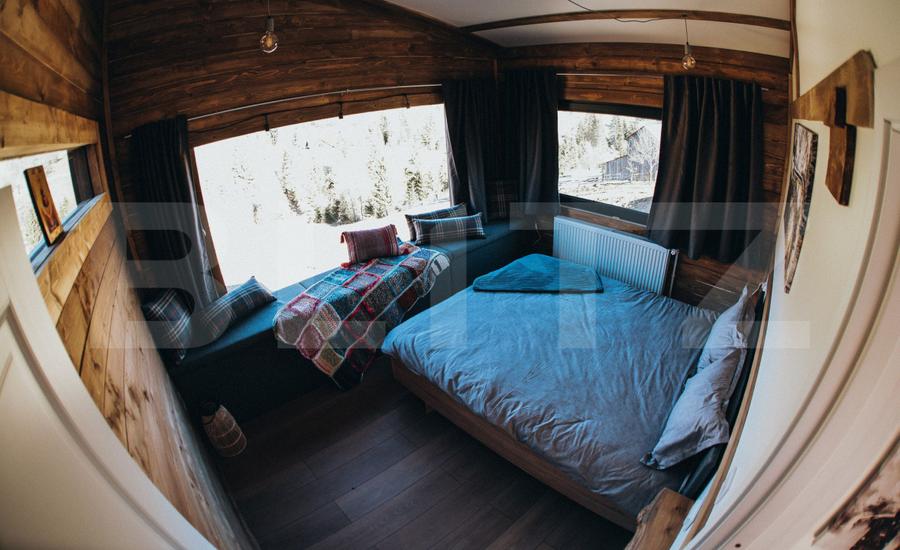 Cabana Tiny House, cu 2 ha teren intravilan, în Bucovina, Moldovita