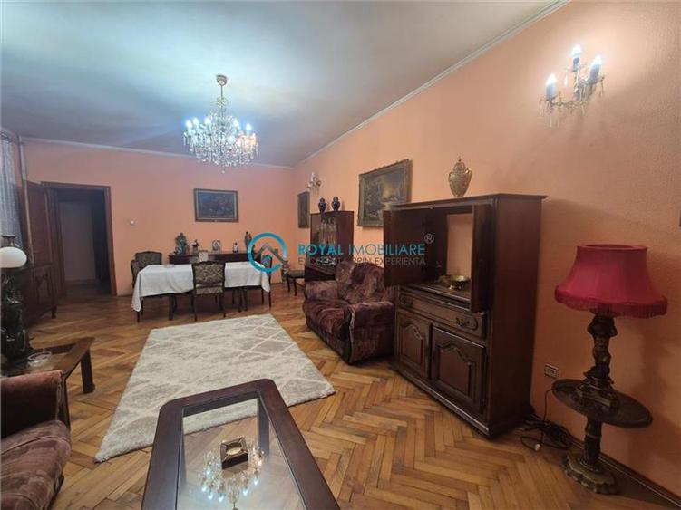 Royal Imobiliare - Vanzare Casa Zona Lupeni