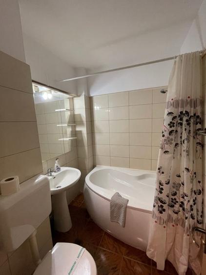 Garsoniera centrala,Calea Victoriei, Cismigiu, Sala Palatului, mobilata, etaj 7,