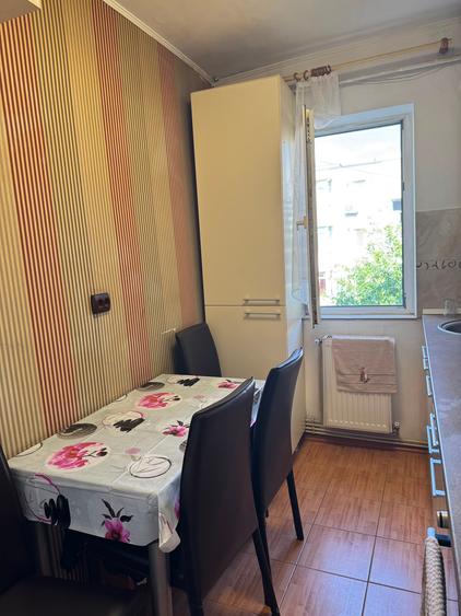 Apartament 2 camere Dacia Rond Zimbru