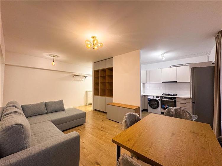 Apartament de inchiriat 3 Camere Complex Prima Vista