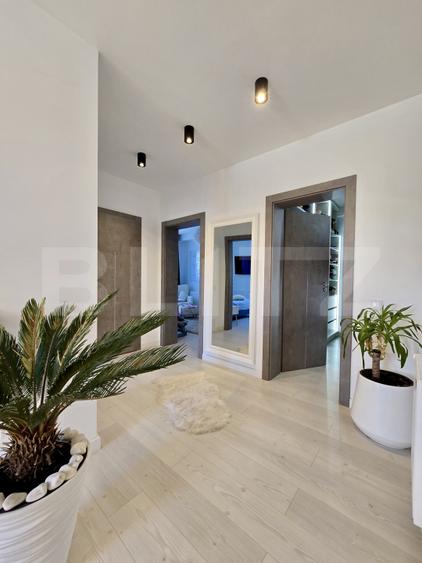 Penthouse de vanzare, 120 mp + 60 mp terasa, zona Unirii