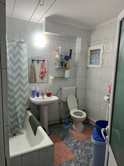 Apartament 3 camere NICOLINA, DECOMANDAT, parter, planul 2