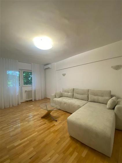 Apartament 3 camere Calea Vacaresti/ Pridvorului