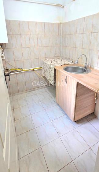 Apartament 2 camere, etaj 2, CT, balcon inchis cu termopan, se accepta CREDIT - 9