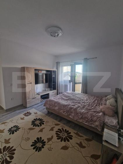Garsonieră 37 mp + loc de parcare, complet mobilată, zona Sanpetru