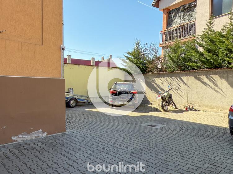 Apartament 4 camere | Str. Dealului | Parcare in curte interioara
