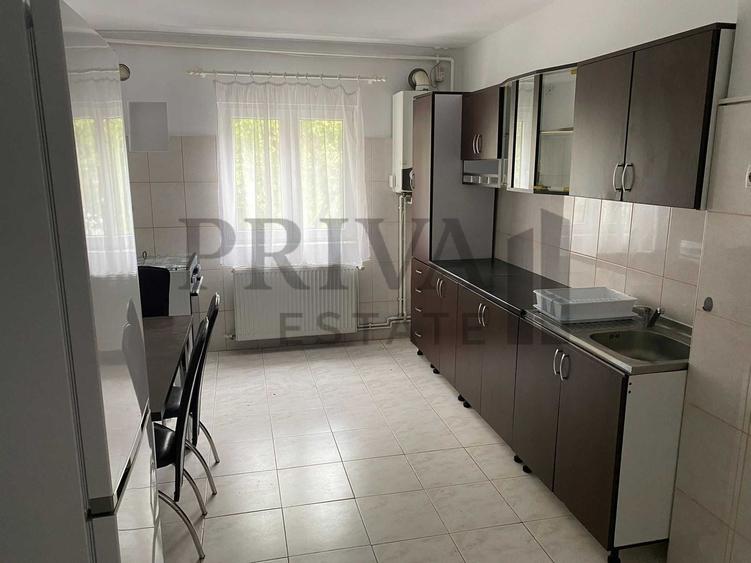 Apartament spațios 3 camere, 80 mp, etaj 2, Soarelui
