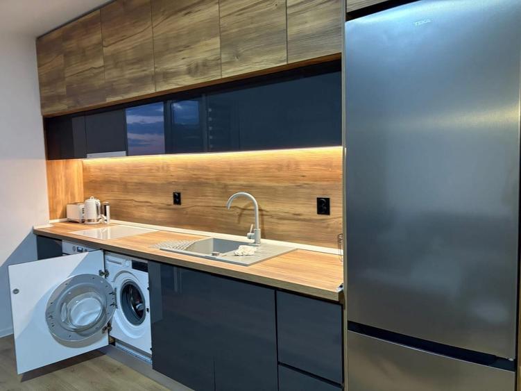 Apartament modern cu 2 camere, bloc nou, lift și parcare